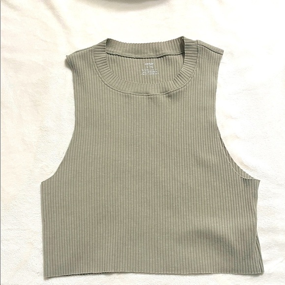H&M Tops - aerie  Olive Green Ribbed Crop Top